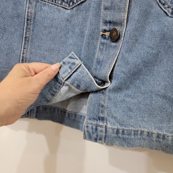 Forever 21 Light Wash Denim Mini Skirt Button Front Size 18 - Picture 3 of 12